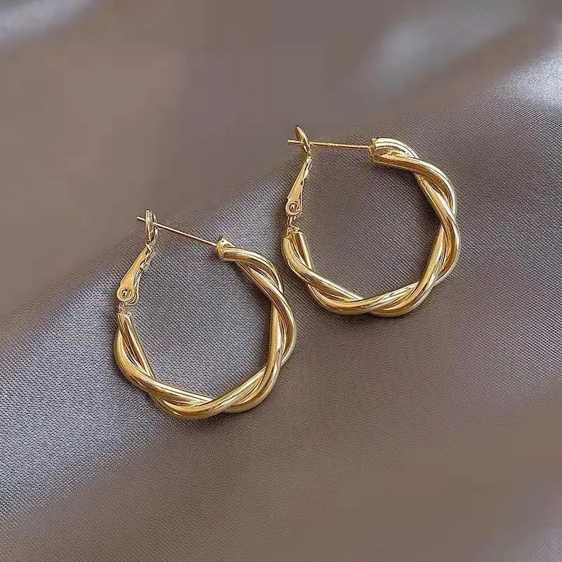 WOMEN EARRINGS GOLD