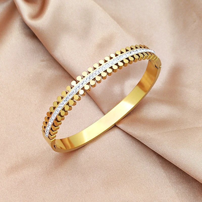 WOMEN BRACELET GOLD