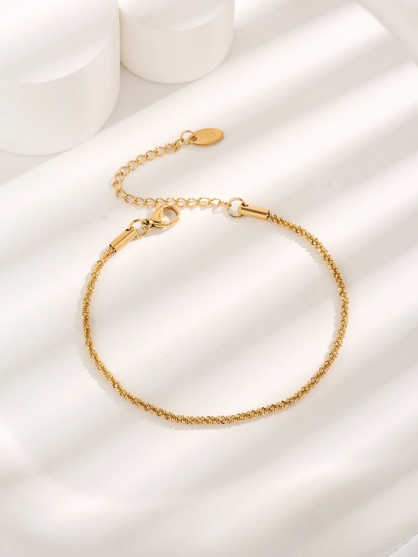 WOMEN BRACELET GOLD