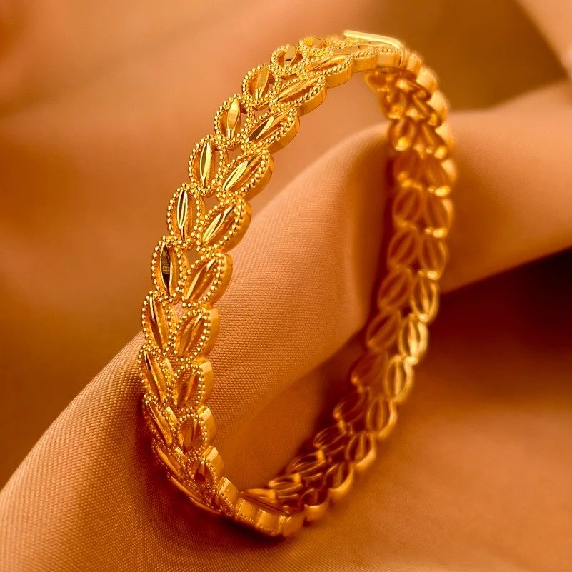 WOMEN BANGLE GOLD