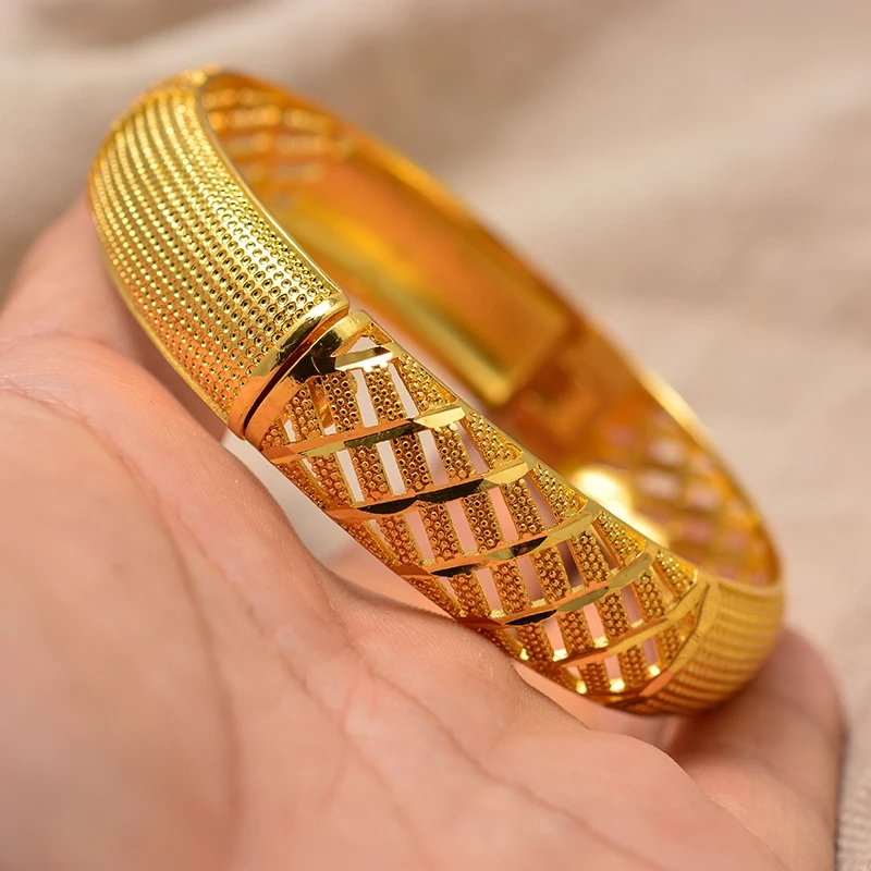 WOMEN BANGLE GOLD