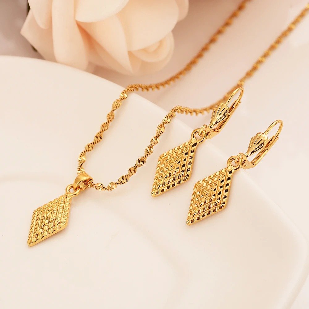 WOMEN NECKLACE SET SMALL