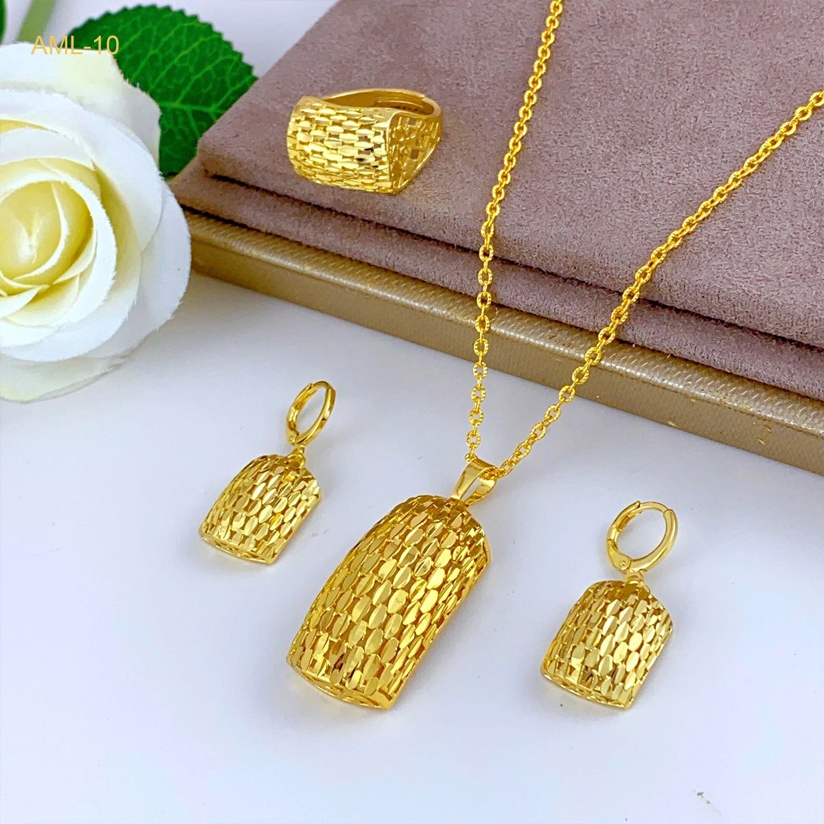 WOMEN NECKLACE SET SMALL