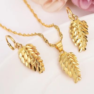 WOMEN NECKLACE SMALL SET