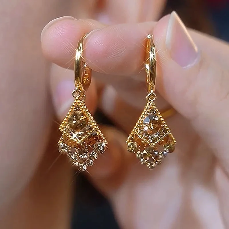 WOMEN EARRINGS GOLD