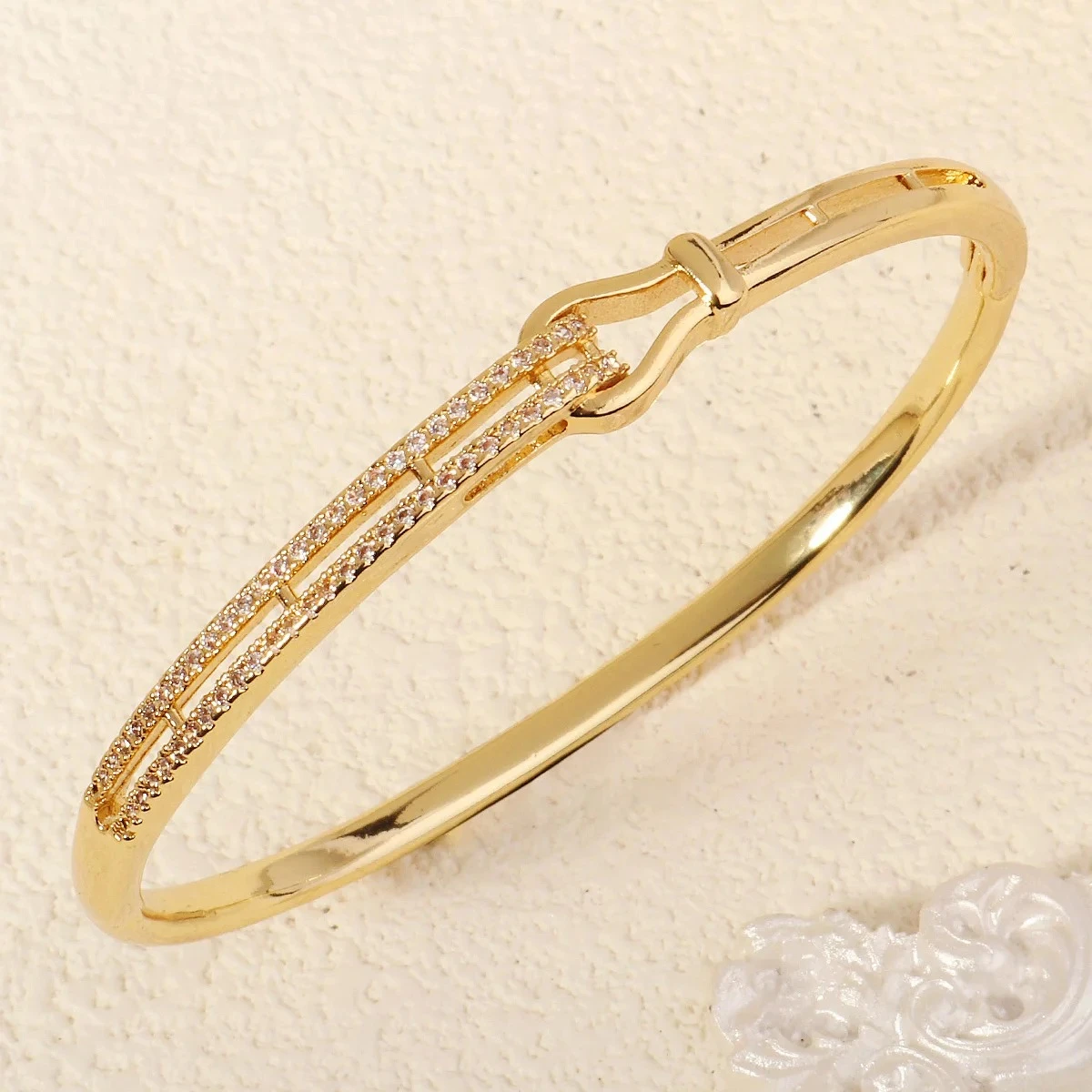 WOMEN BRACELET GOLD