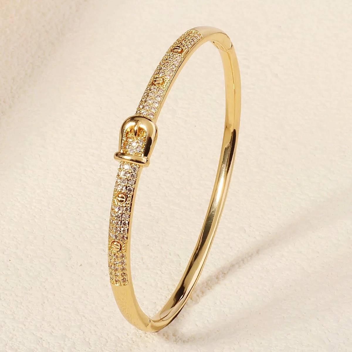 WOMEN BRACELET GOLD