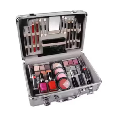 MAKE UP KIT
