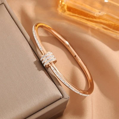 WOMEN BRACELET GOLD