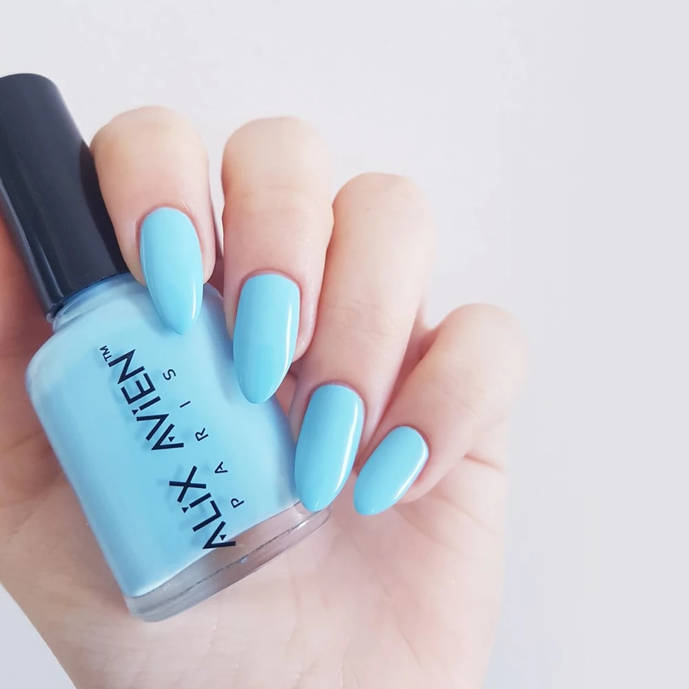 ALIX AVIEN NAIL POLISH