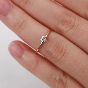 women-ring-gold